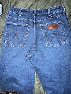 Wrangler Women's Retro High Waisted Bootcut Jeans